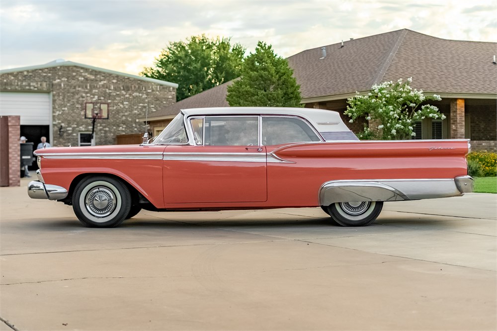 1959 Ford Fairlane 500 available for Auction | AutoHunter.com | 24098058