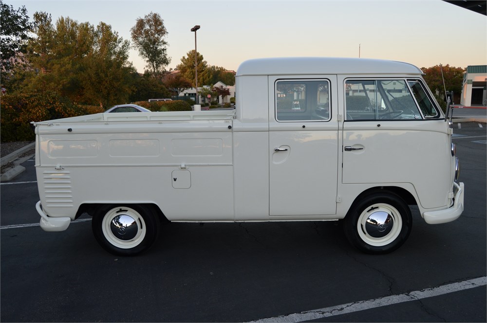 1963 VOLKSWAGEN TYPE 2 TRANSPORTER available for Auction | AutoHunter ...