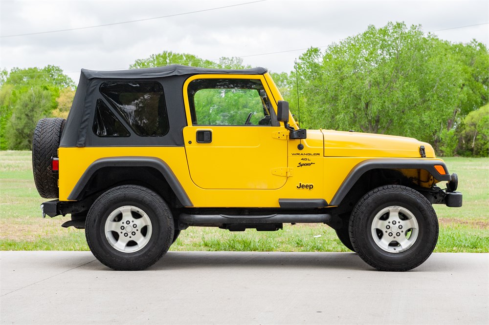 2001 Jeep Wrangler available for Auction  | 20996287