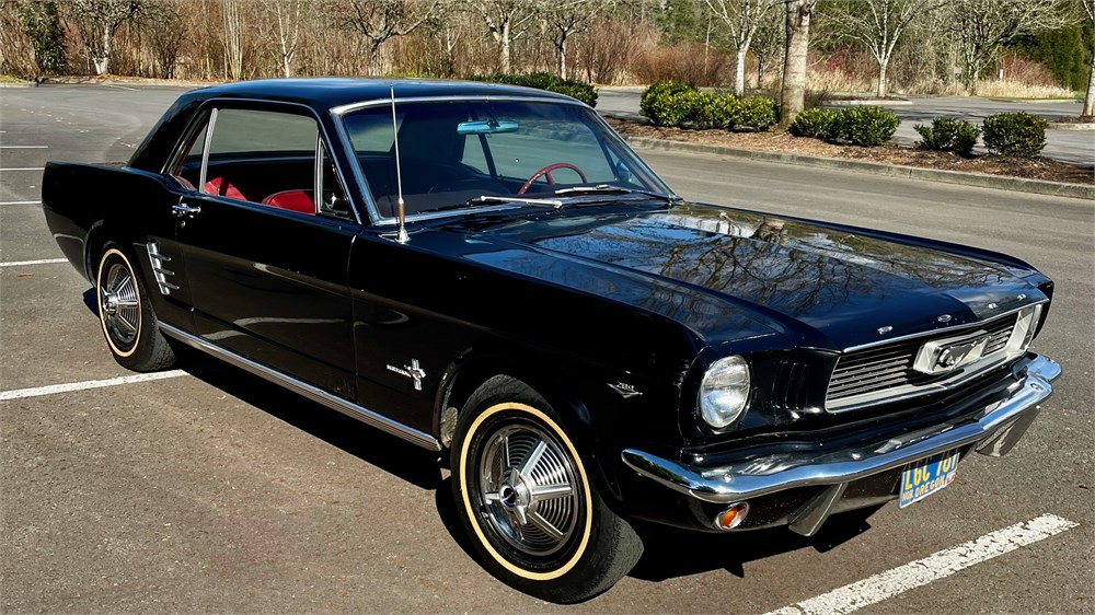 Single-Family-Owned 1966 Ford Mustang available for Auction ...