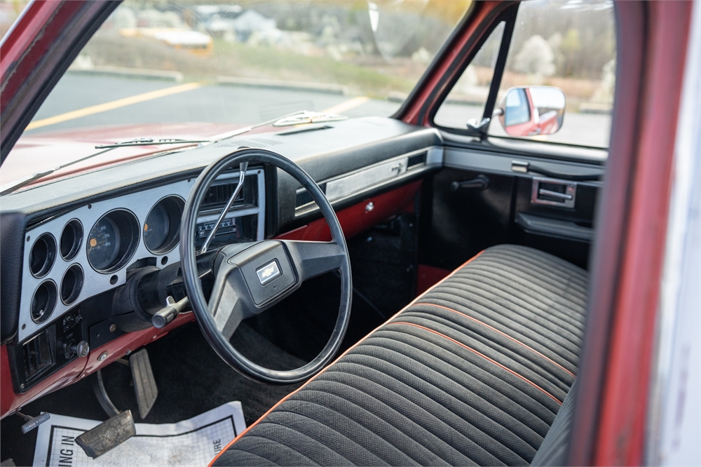 1983 chevy truck interior