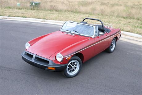 1977 MG MGB Roadster available for Auction | AutoHunter.com | 1460901