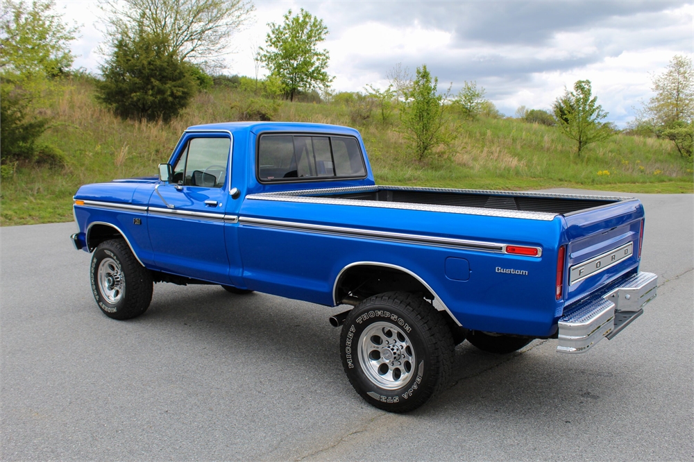 1975 Ford F-250 