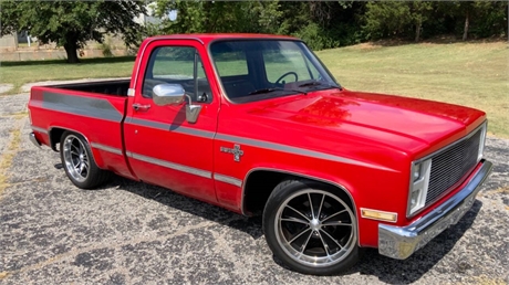 View this LS-POWERED 1985 CHEVROLET C10