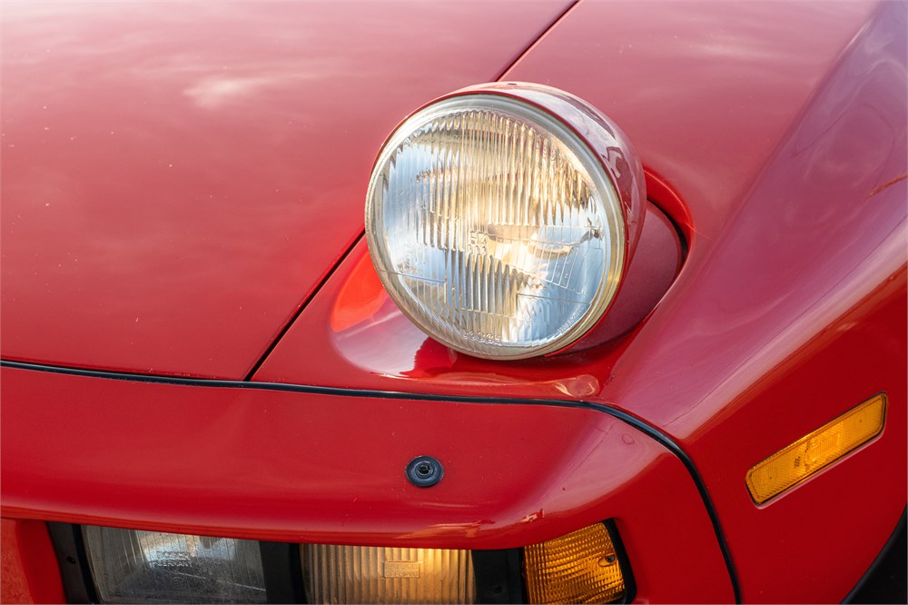 44k-Mile 1982 Porsche 928 available for Auction | AutoHunter.com | 15396208