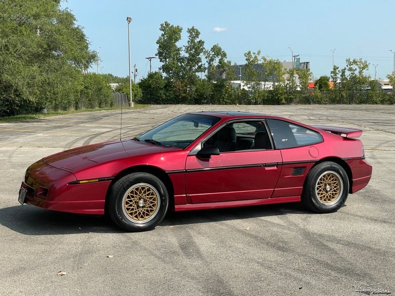 1988 PONTIAC FIERO available for Auction | AutoHunter.com | 27842182