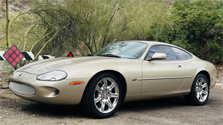 48k-Mile 2000 Jaguar XK8 Coupe available for Auction | AutoHunter 