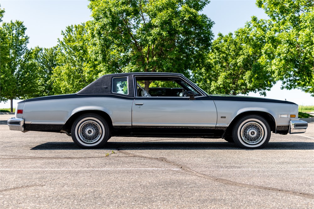 Reserve Removed: 30k-Mile 1978 Buick Riviera LXXV 75th Anniversary ...