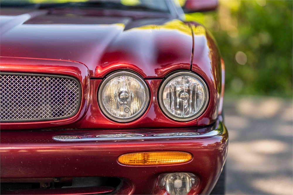 1998 Jaguar XJR available for Auction | AutoHunter.com | 41718975