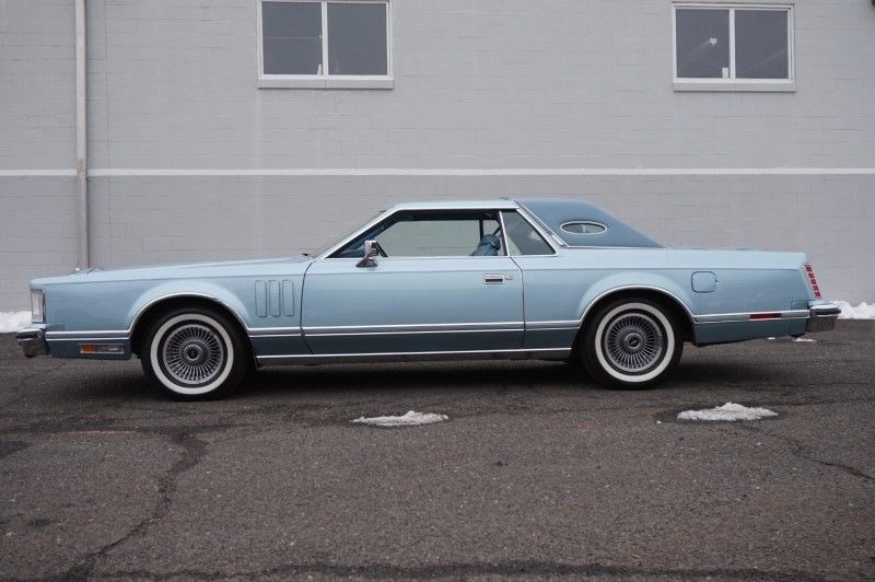 No Reserve: 25k-Mile 1979 Lincoln Continental Mark V available for ...