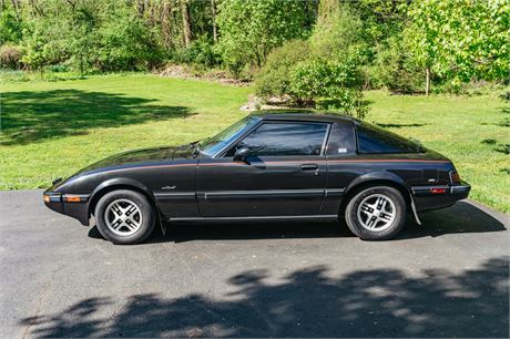 1983 Mazda Rx-7 5-speed Available For Auction 