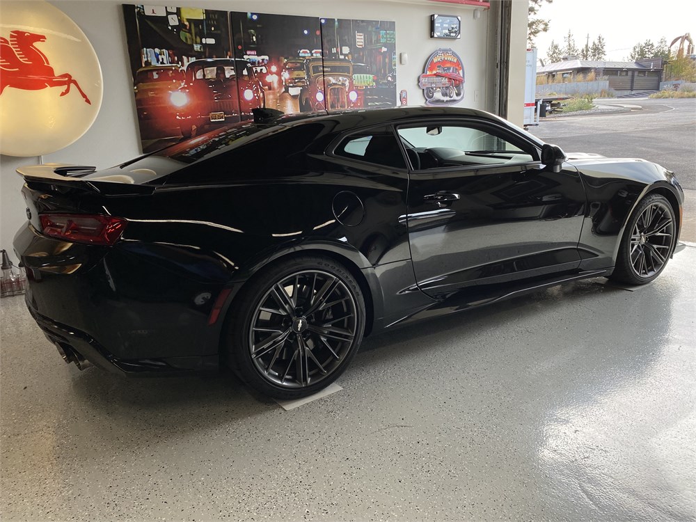 4k-Mile 2017 Chevrolet Camaro ZL1 6-Speed available for Auction ...