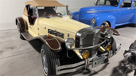 View this CLASSIC MOTOR CARRIAGES GAZELLE 4-SPEED