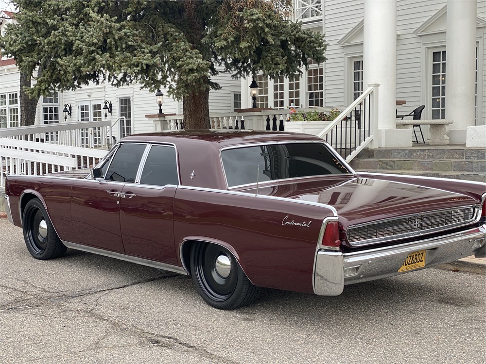 1962 Lincoln Continental Available For Auction 