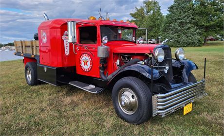 1932 FORD 1 TON FLATBED available for Auction | AutoHunter.com | 33251562