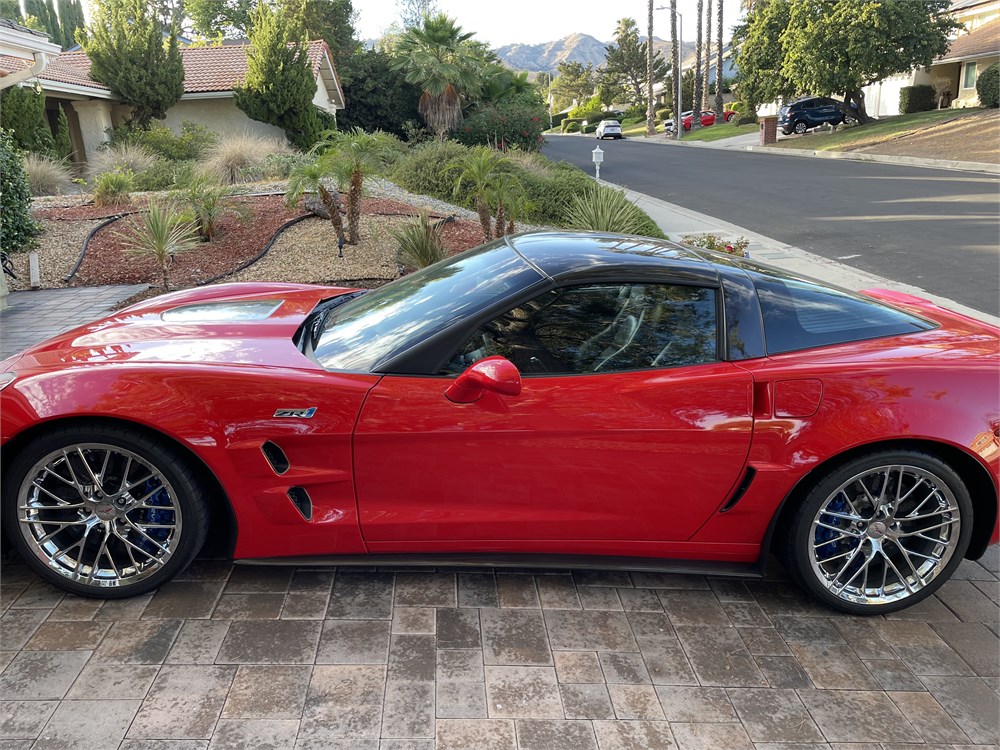 8k-Mile 2010 Chevrolet Corvette ZR1 available for Auction 