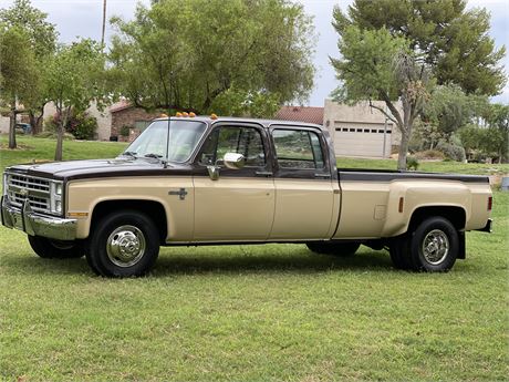 1985 Chevrolet C30 Dually available for Auction | AutoHunter.com | 10423273