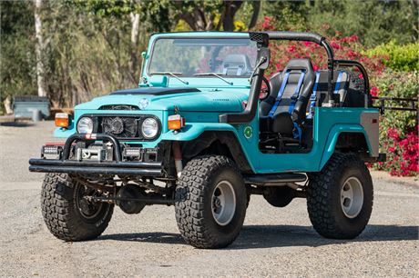 V8-Powered 1976 Toyota Land Cruiser FJ40 available for Auction