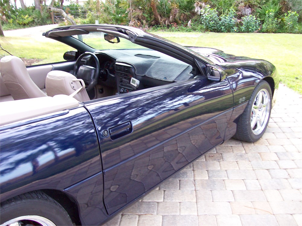 Reserve Removed: 1999 Chevrolet Camaro SS available for Auction  4323216