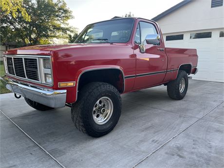 View this 1986 GMC 1500