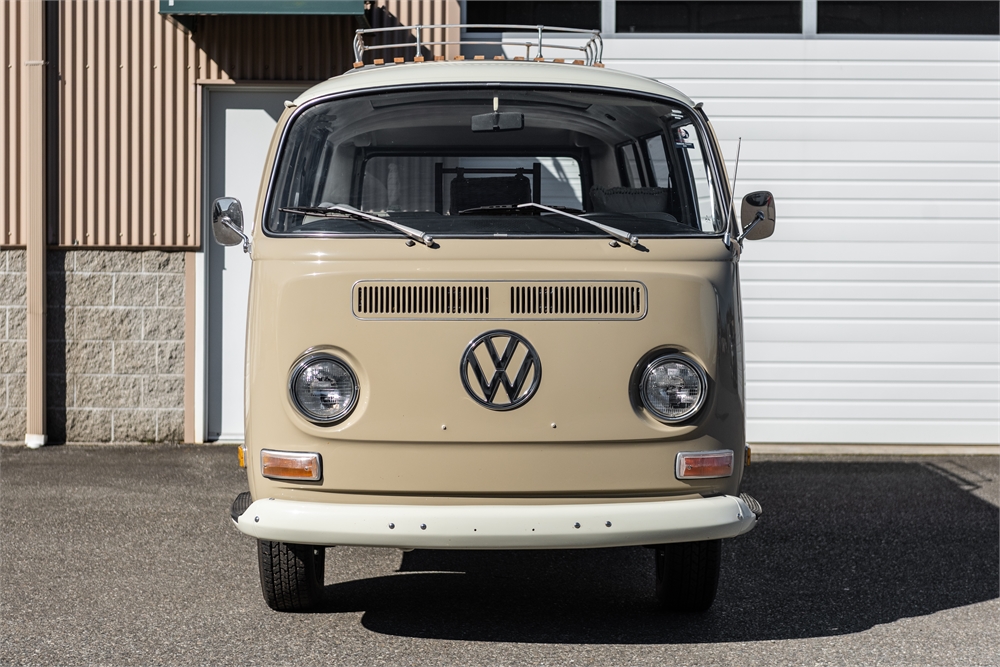 1970 Volkswagen Type 2 Bus available for Auction | AutoHunter.com | 35577771