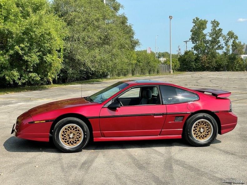 1988 PONTIAC FIERO available for Auction | AutoHunter.com | 27842182