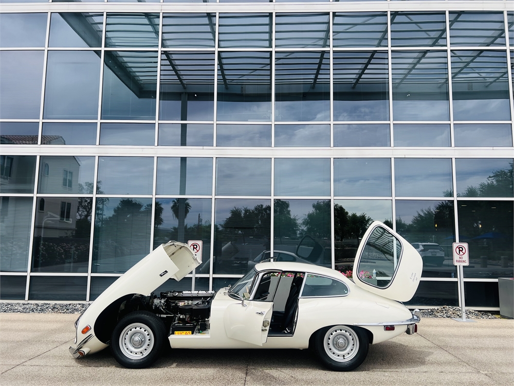 1971 JAGUAR XKE SERIES II 4-SPEED available for Auction