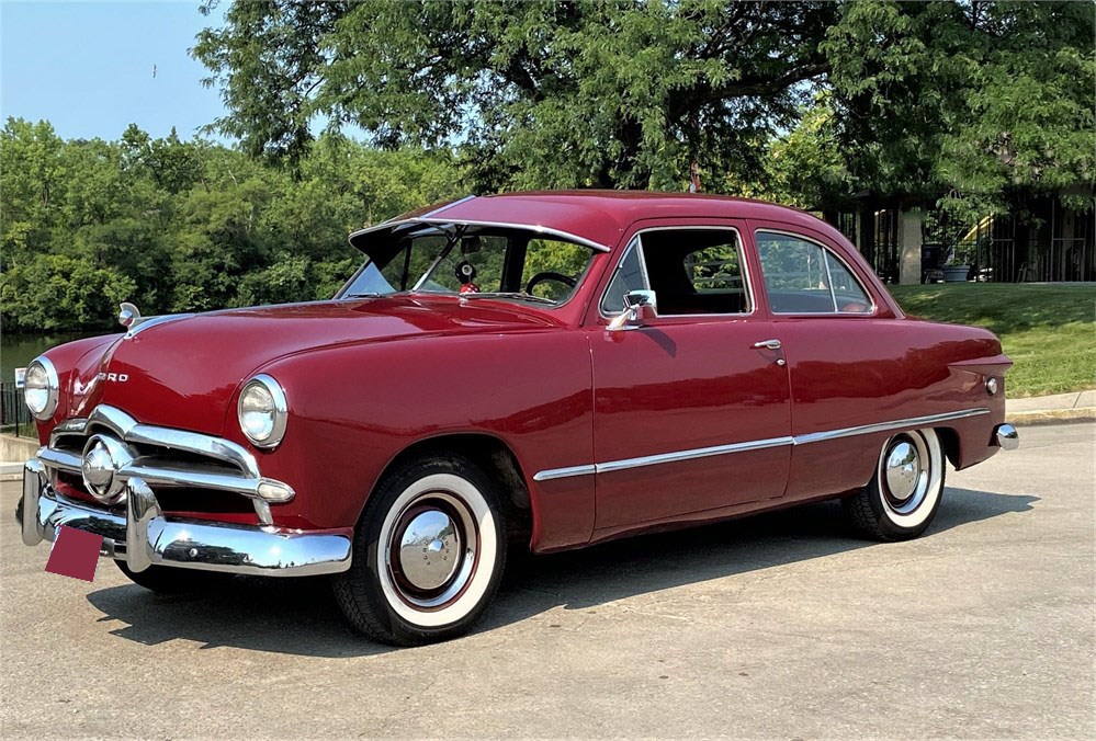 1949 Ford Custom available for Auction | AutoHunter.com | 15150400