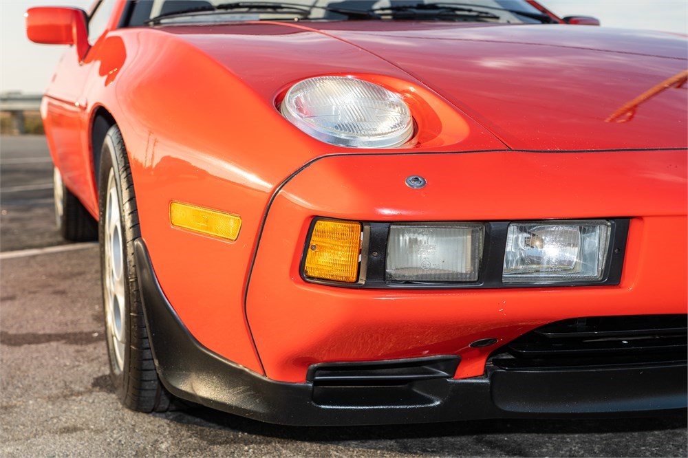 44k-Mile 1982 Porsche 928 5-Speed available for Auction 